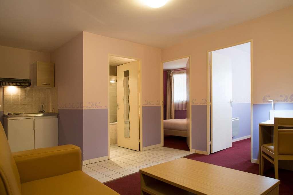 Brit Hotel Le Lion D'Or Chinon Bilik gambar