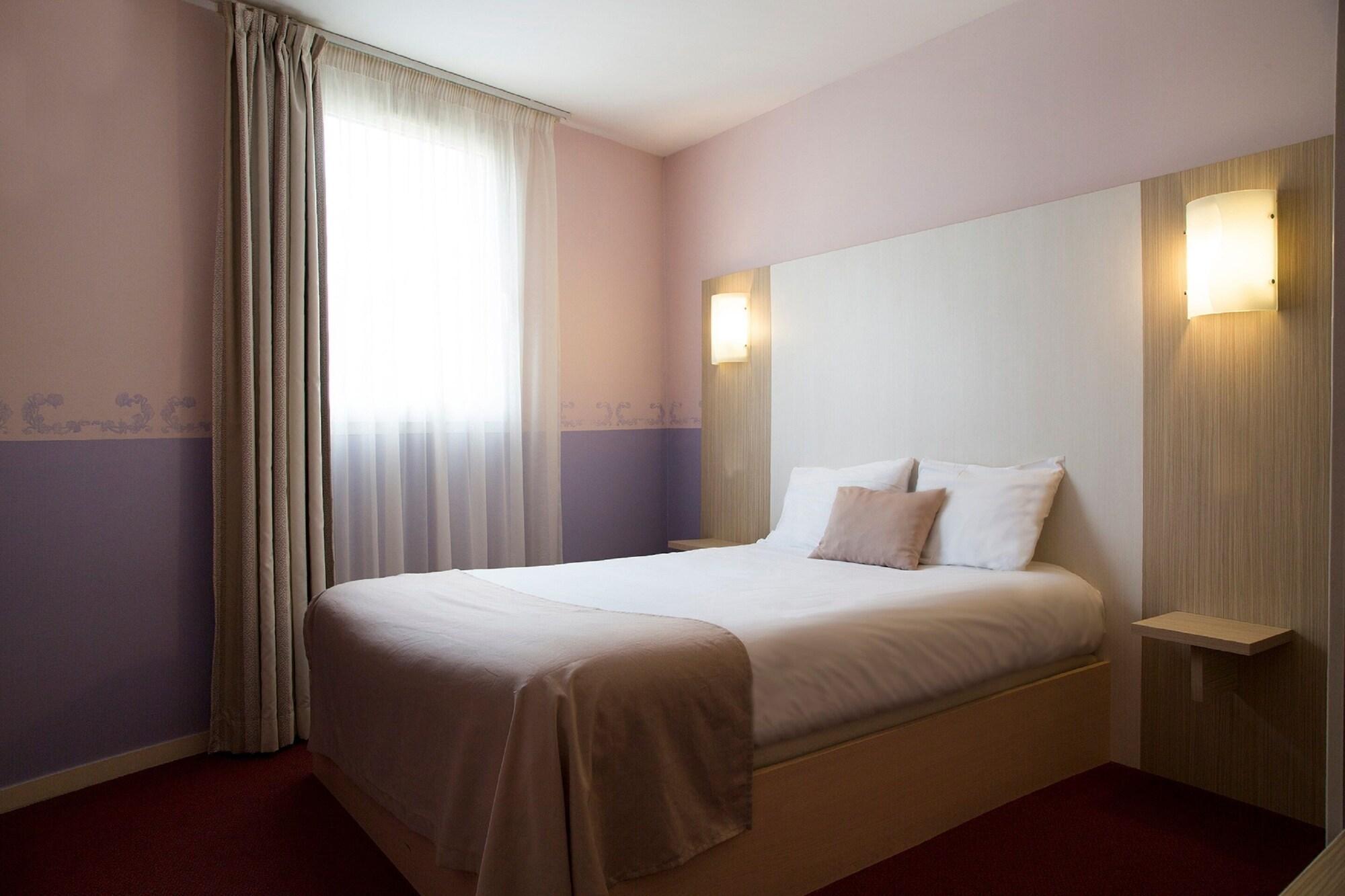 Brit Hotel Le Lion D'Or Chinon Luaran gambar