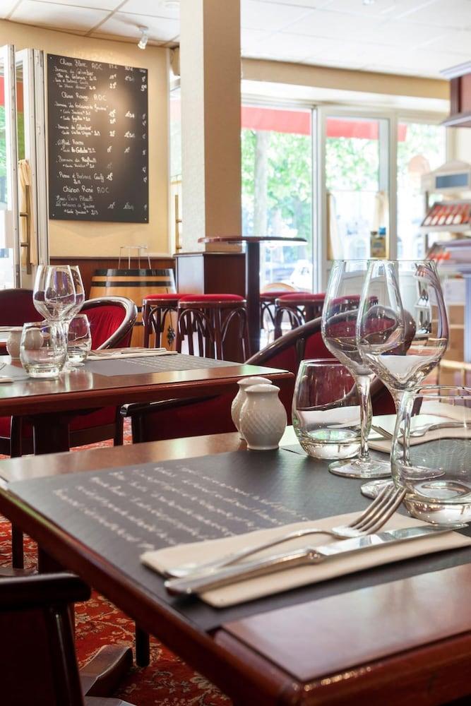 Brit Hotel Le Lion D'Or Chinon Luaran gambar